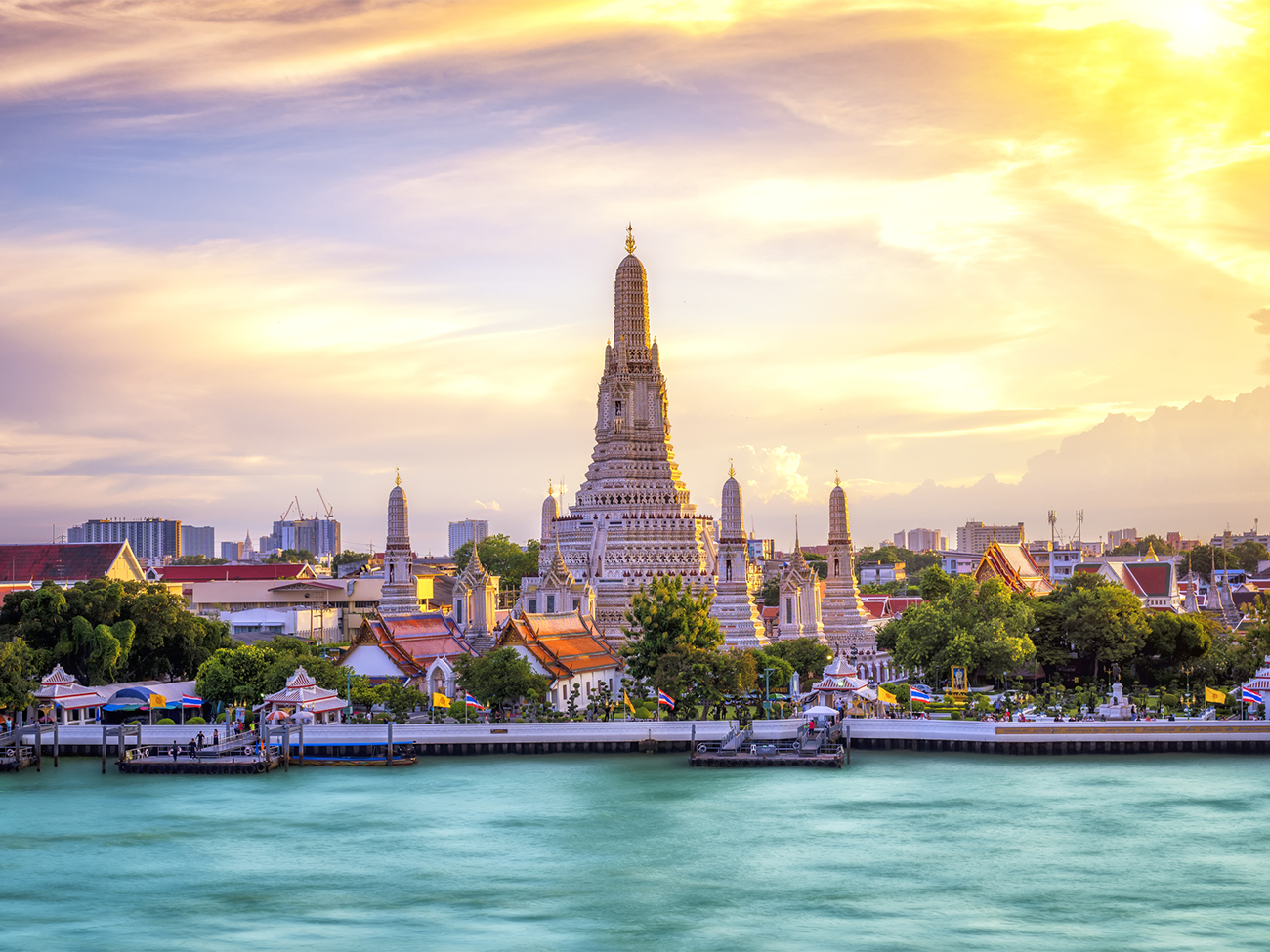 Sunset at the waterfront Wat Arun Temple in Bangkok, Thailand, a Marriott Vacation Club timeshare destination