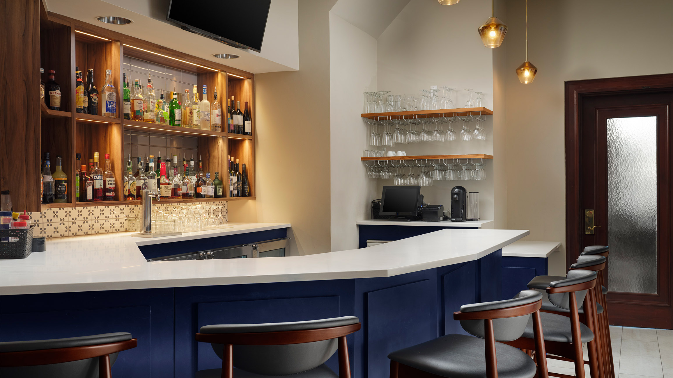 Custom House Bar