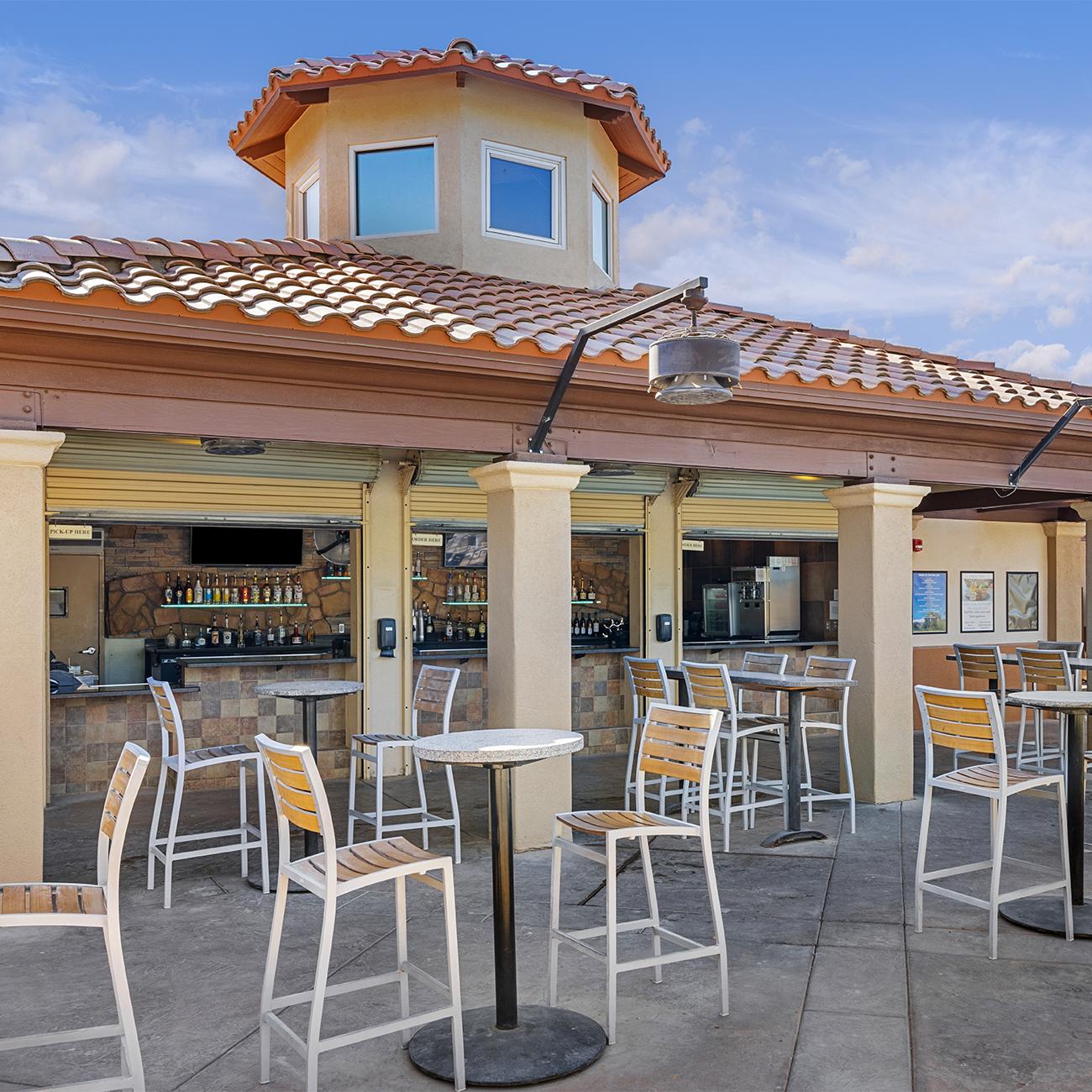 The Water's Edge Bar and Grill