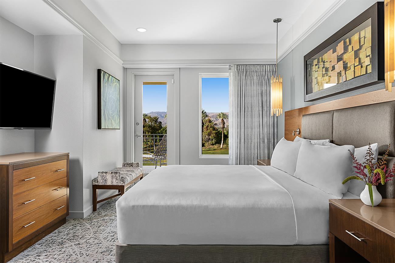 ds-one-or-two-bedroom-primary-bedroom-interior-photo