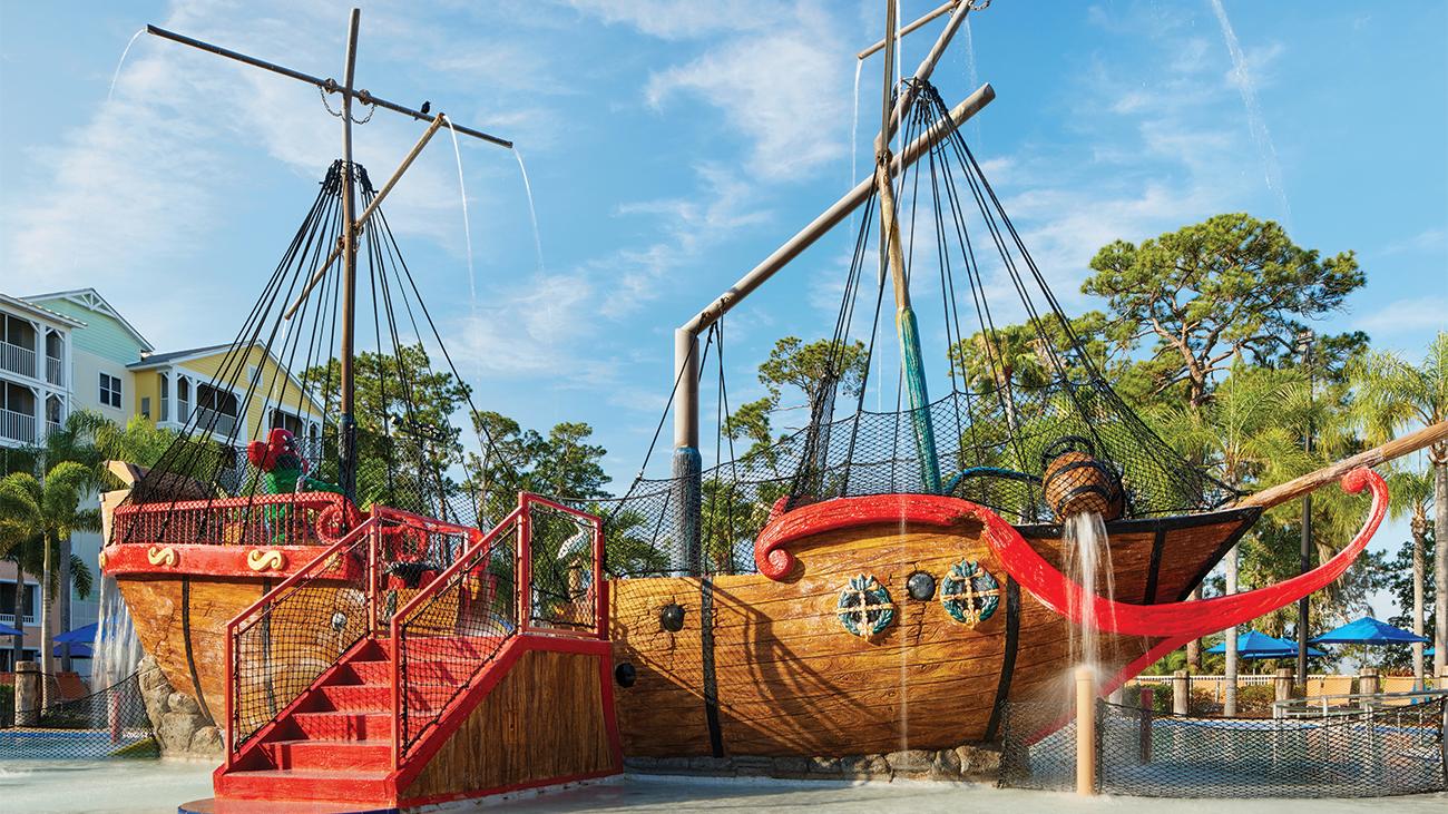 Shipwreck Landing Pool - Pirate Ship