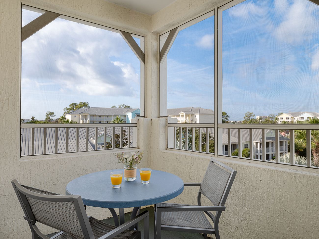 Balcony (Guestroom)
