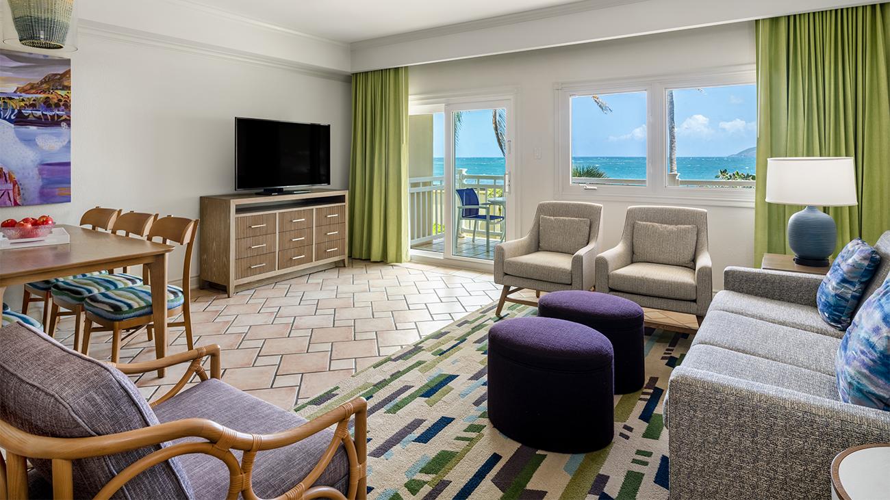 kt-two-bedroom-villa-ocean-view-tovi-tobt-living-room-interior-photo