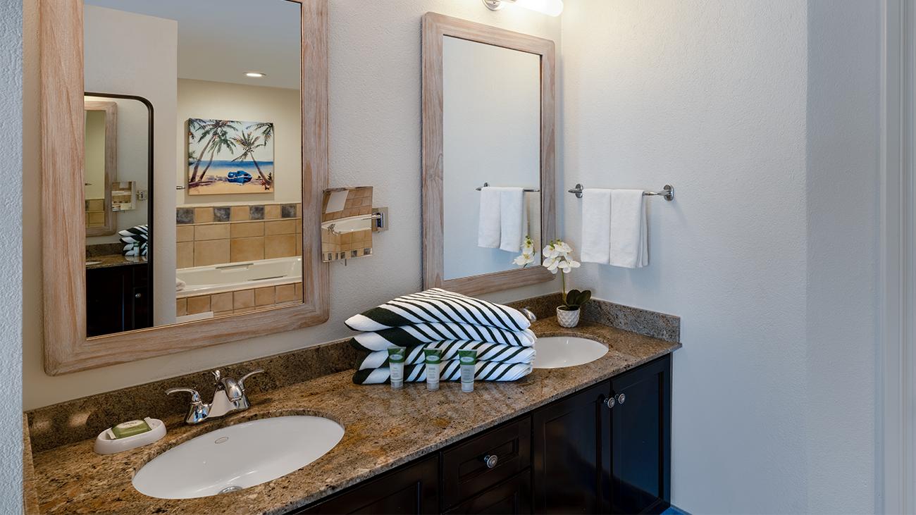 kt-three-bedroom-villa-all-master-bathroom-interior-photo