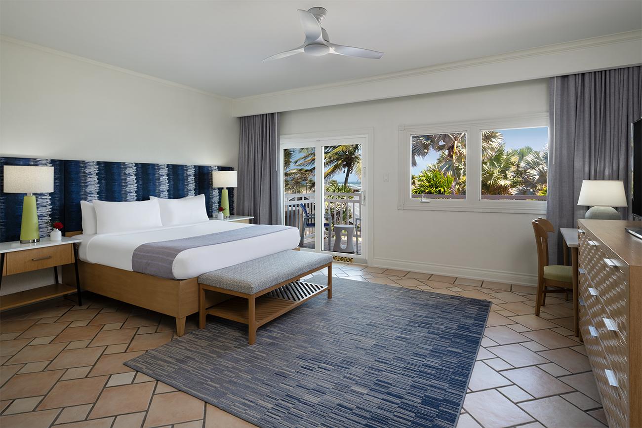 kt-three-bedroom-villa-oceanside-thvi-primary-bedroom-interior-photo