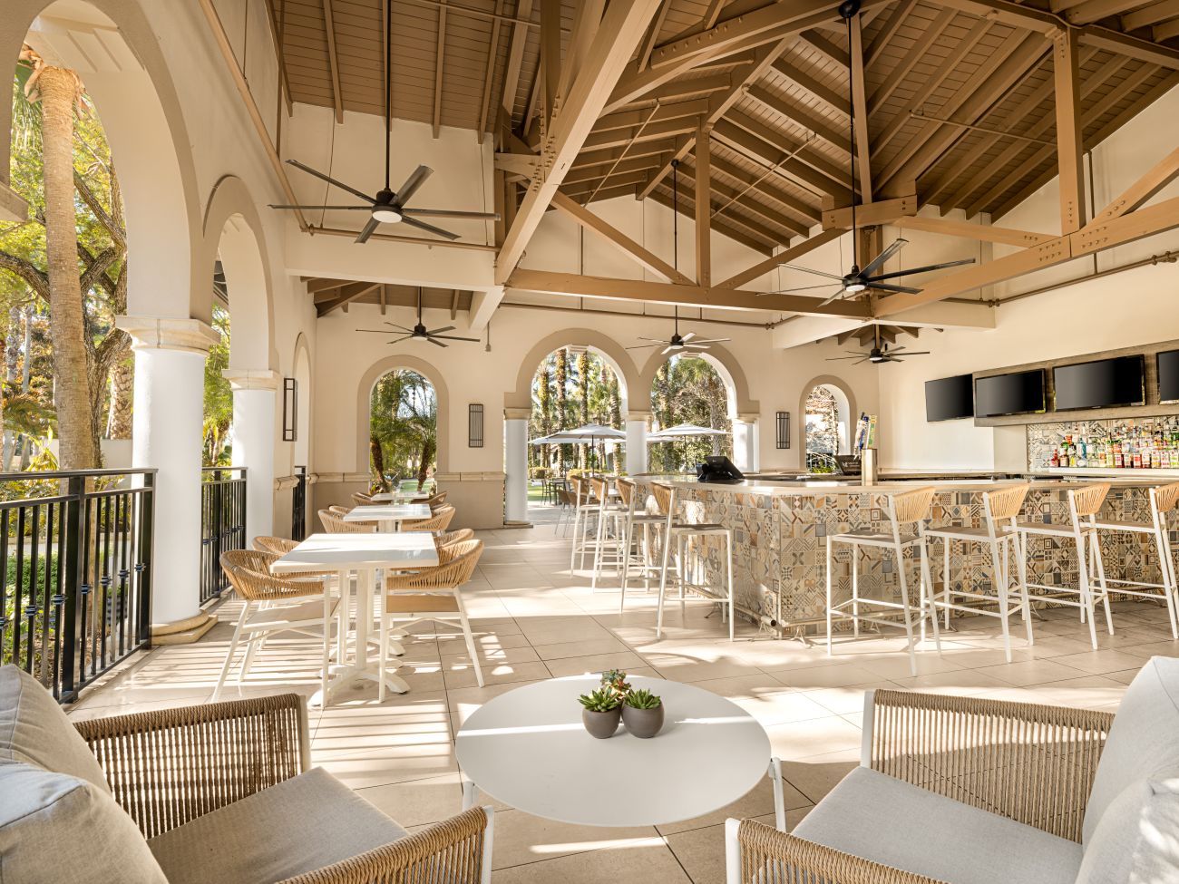 Blossoms Bar and Grill