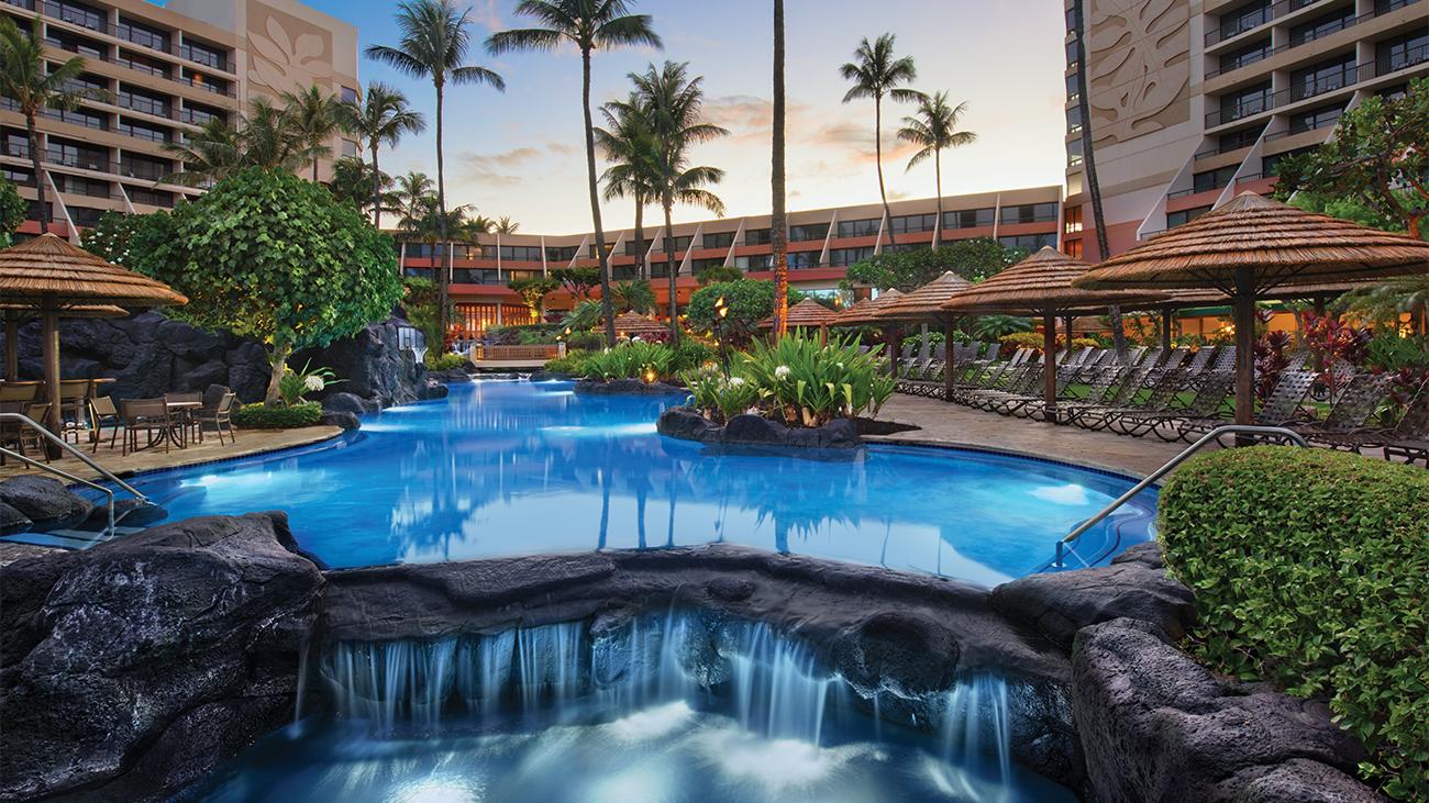 mh-amenity-pool-photo
