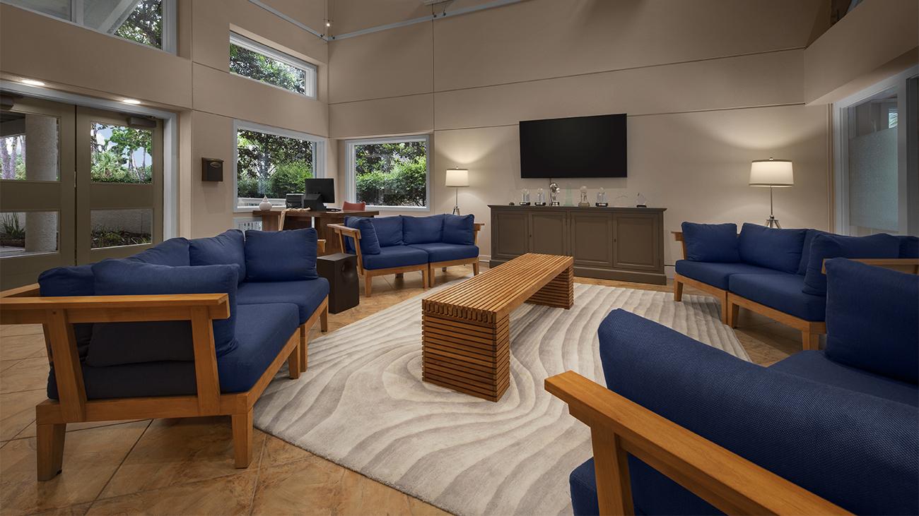 Lobby - Seating Area