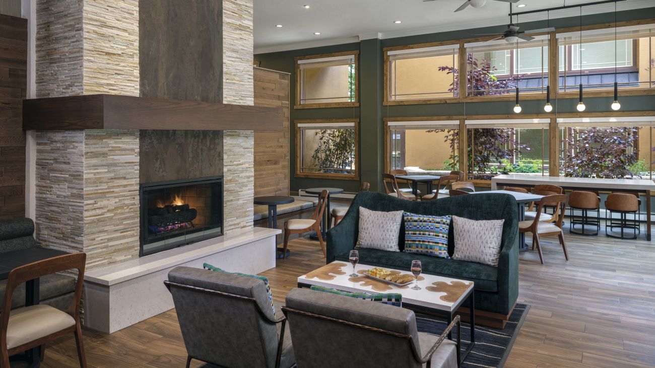 Fireside Lounge