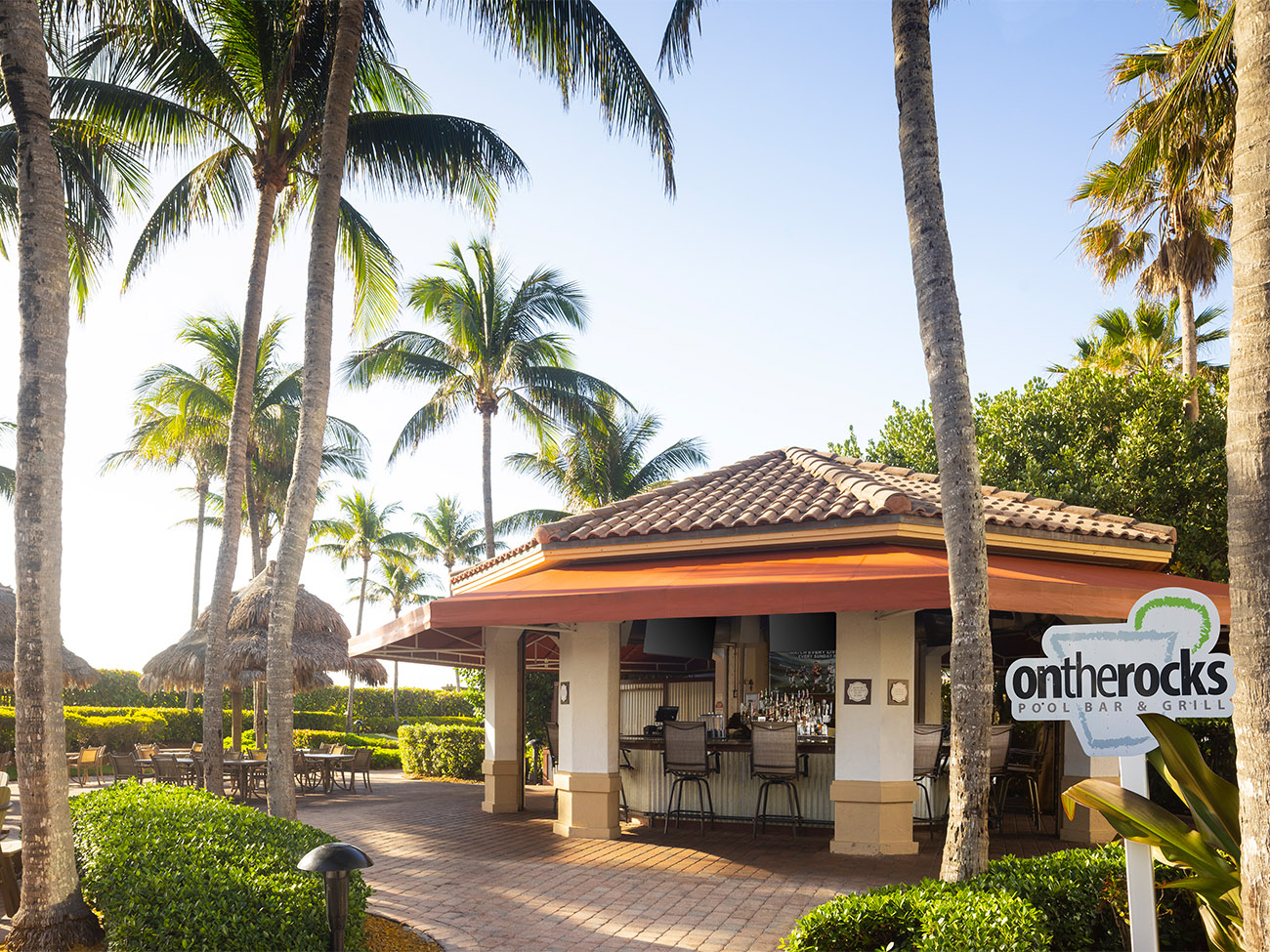 On the Rocks Poolbar & Grill