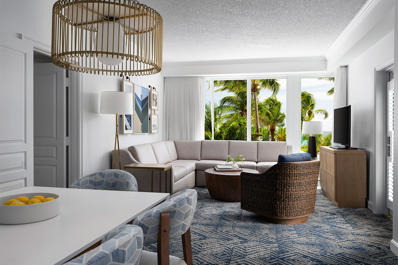 Villa Living and Dining Area, Oceanside