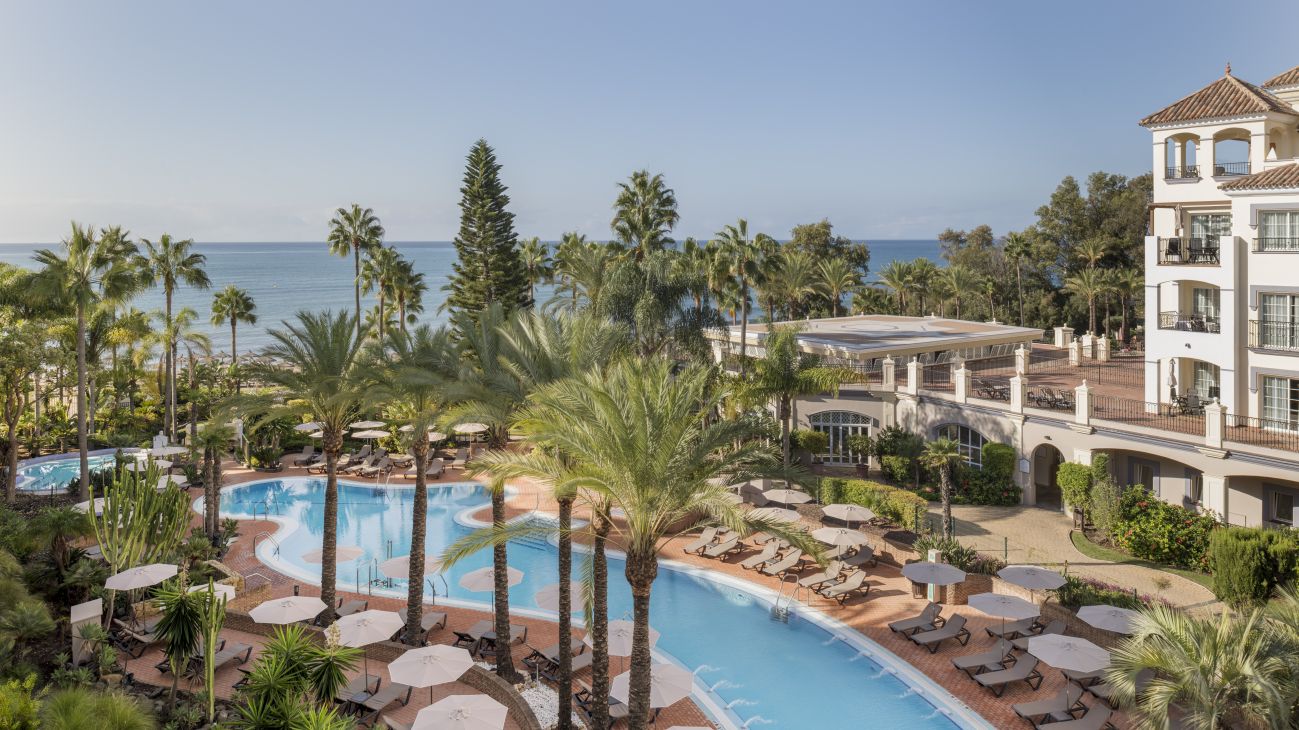 El Lago Outdoor Pool