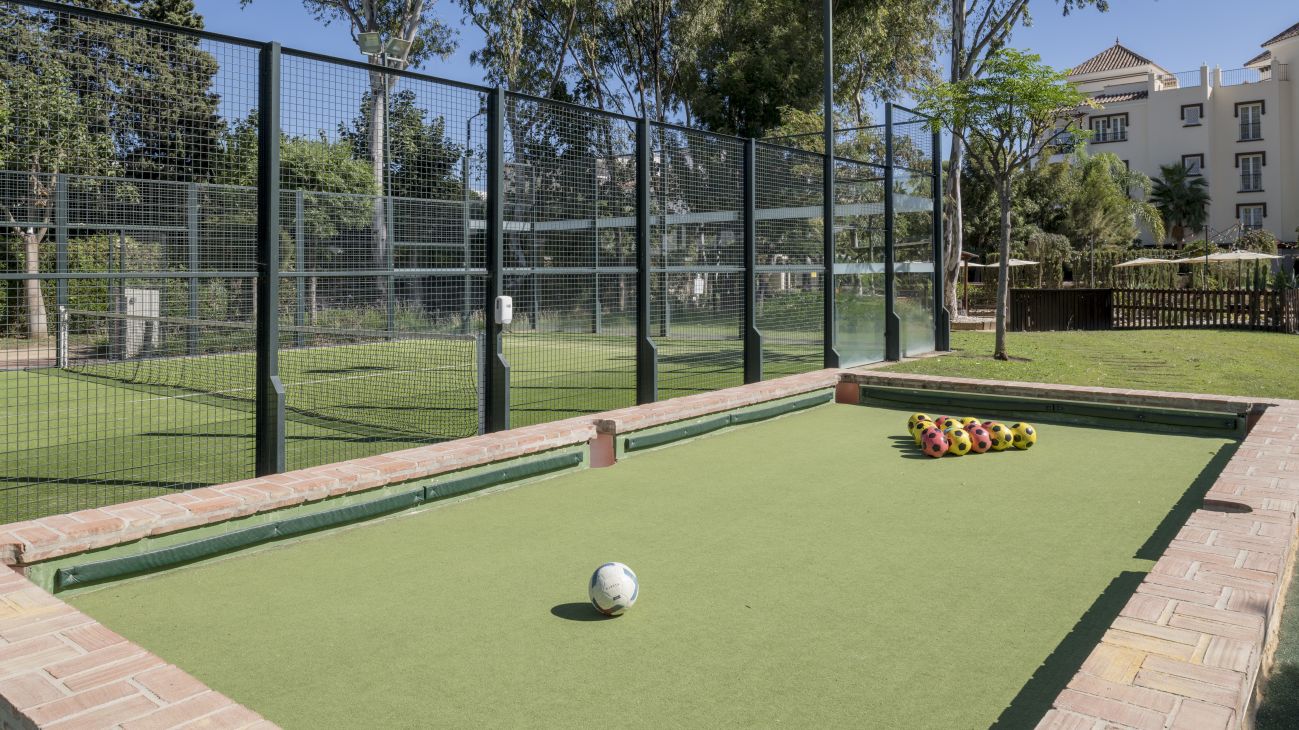 Football Pool Table