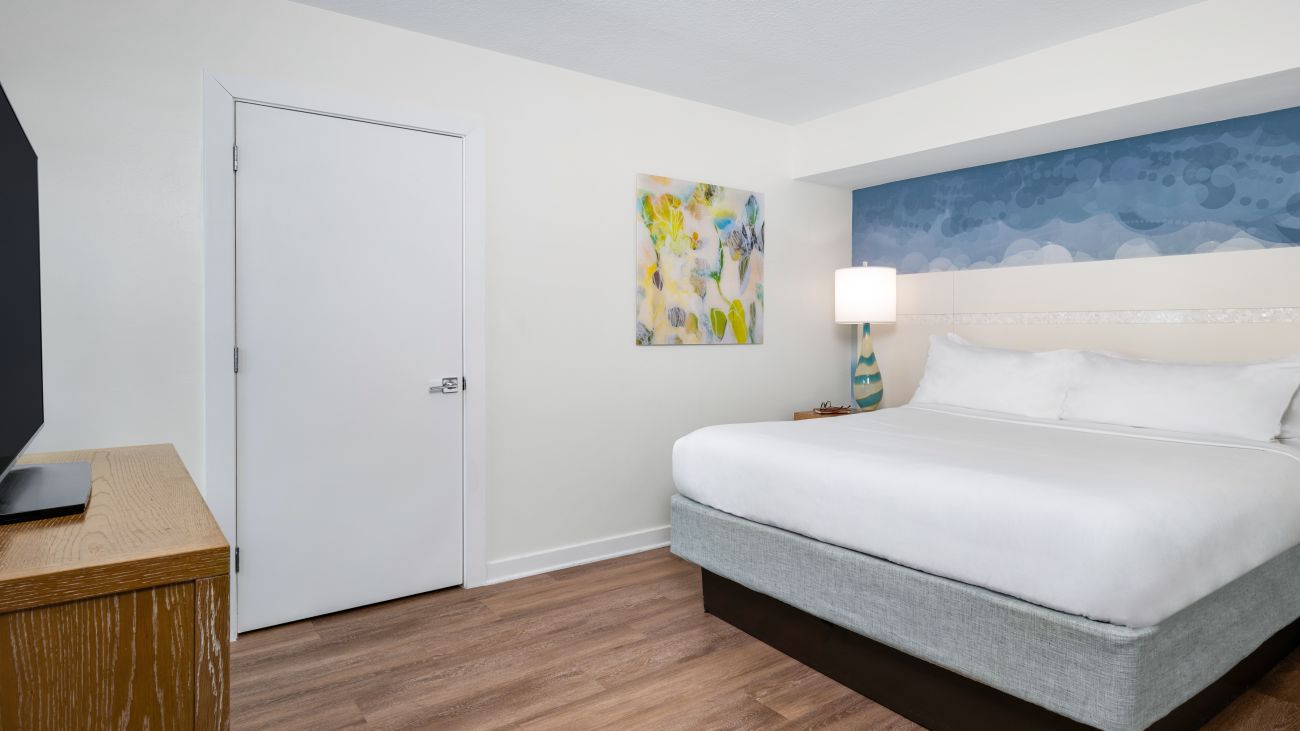 so-two-bedroom-suite-primary-bedroom-interior-photo