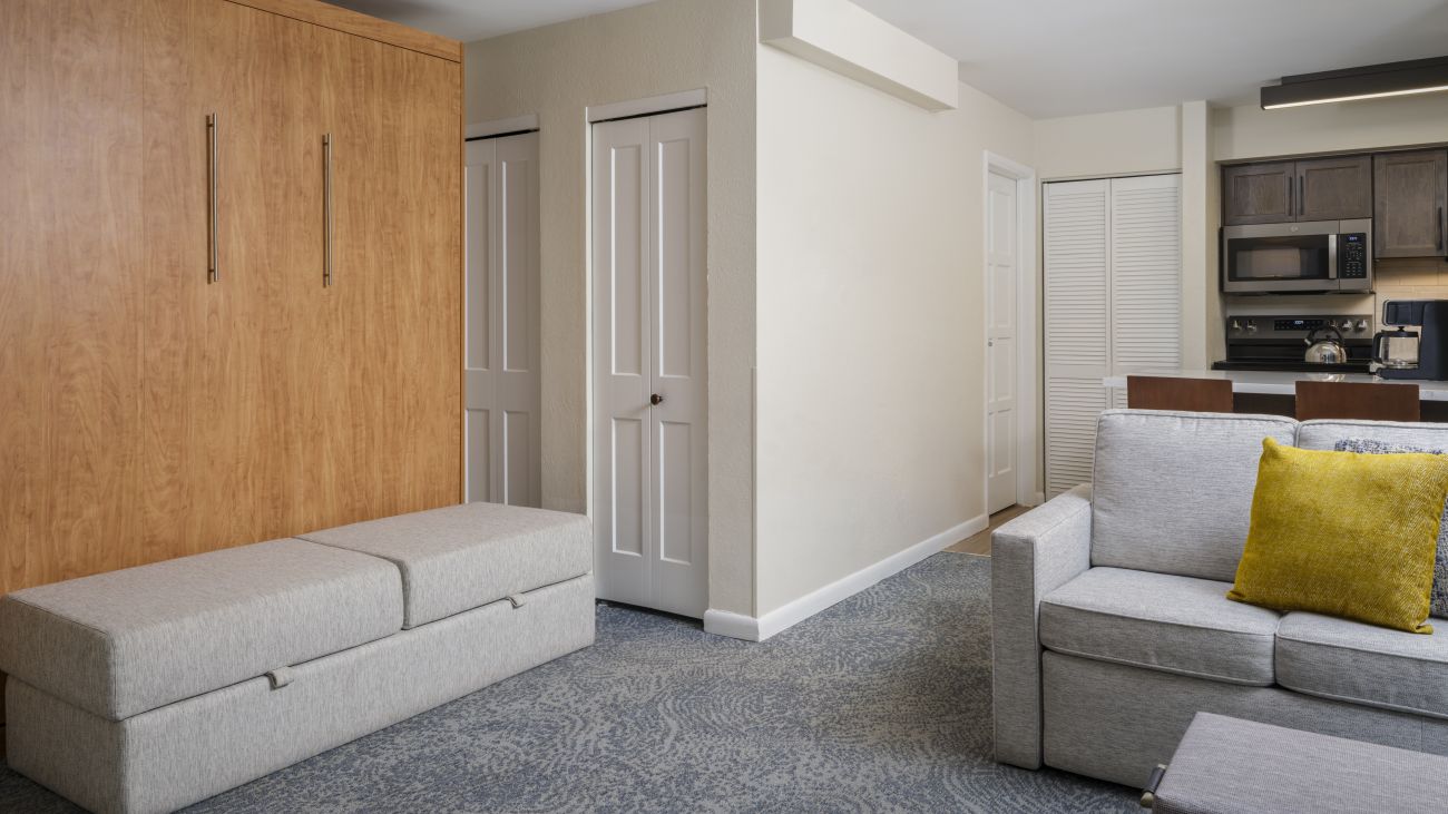 Villa Studio Murphy Bed