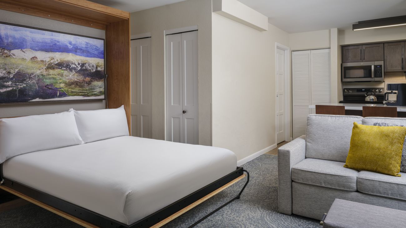 Villa Studio Murphy Bed