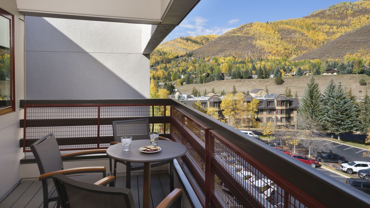 ss-douglas-two-bedroom-loft,-balcony-(dgtr),-interior-photo