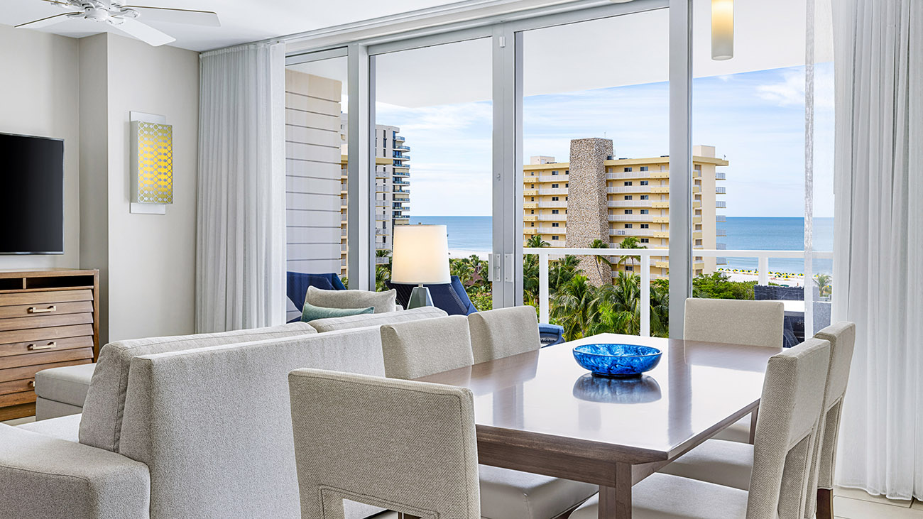 za-two-three-bed-poolside-high-dining-room-interior-photo