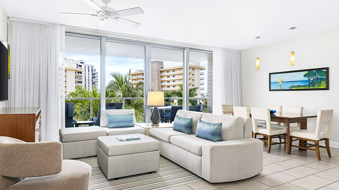 za-two-three-bedroom-poolside-lower-living-dining-area-interior-photo