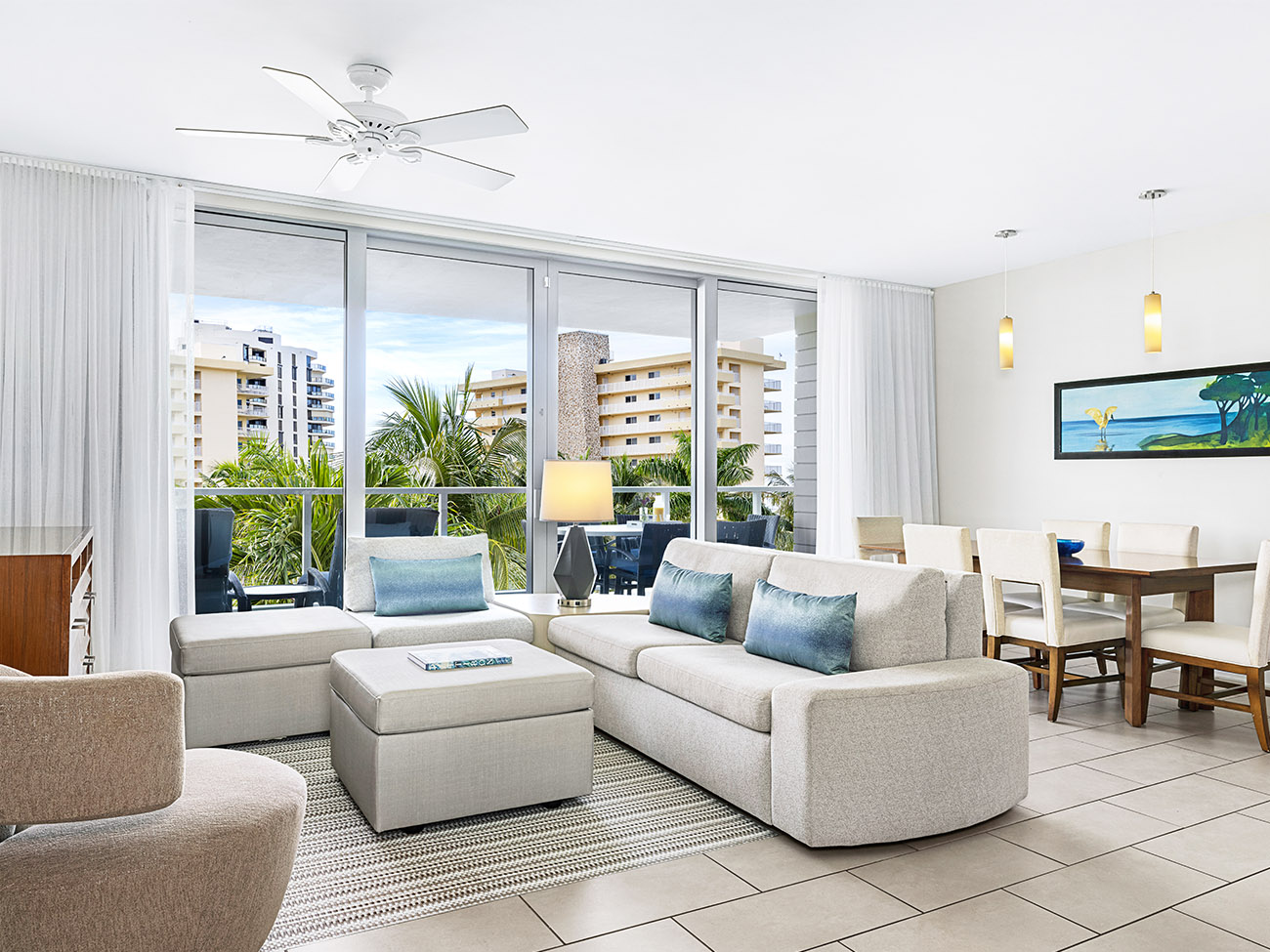 za-two-three-bedroom-poolside-lower-living-dining-area-interior-photo