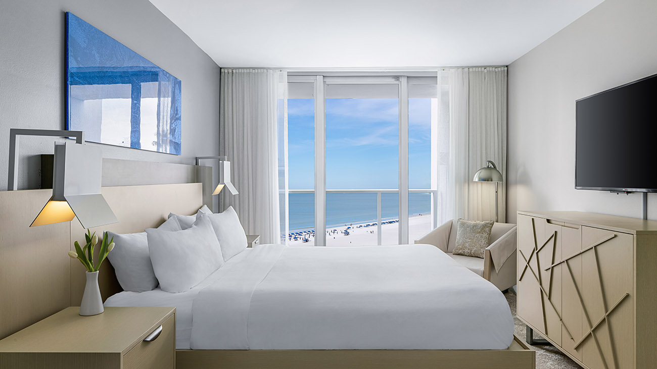 za-two-bedroom-gulf-view-primary-bedroom-interior-photo
