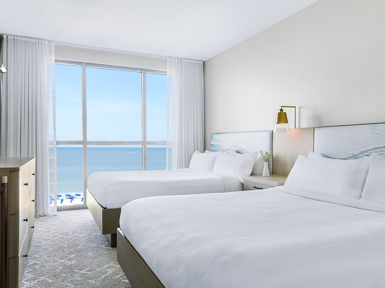 za-two-bedroom-gulf-side-guest-bedroom-interior-photo