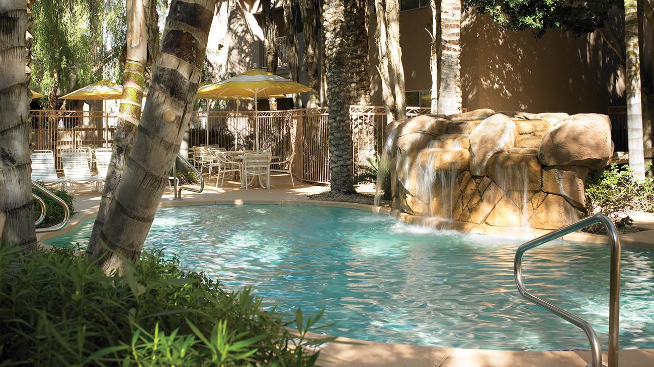 sdo-amenities-relaxation-pool-main