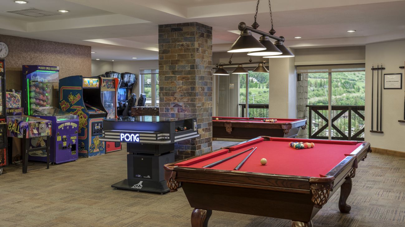 Billiards & Gameroom