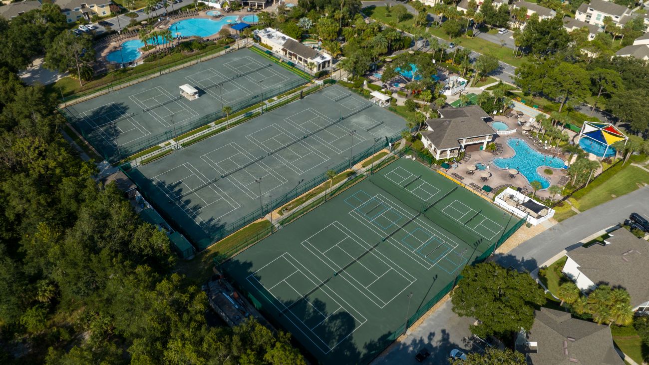 svr-amenities-tennis-courts-main
