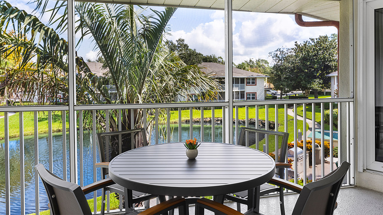 svr-falls-two-bedroom-villa-balcony-interior-photo