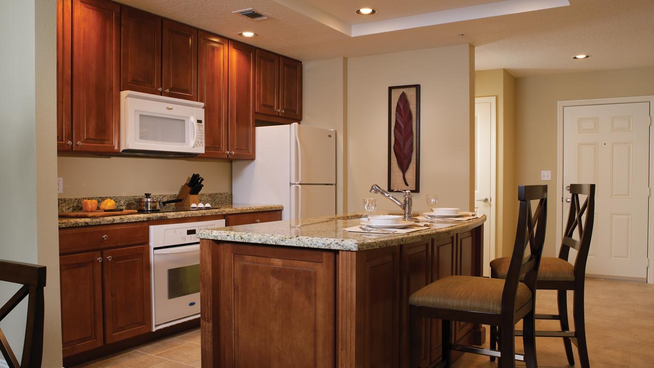 svv-st-augustine-three-bedroom-lockoff-kitchen-interior-photo