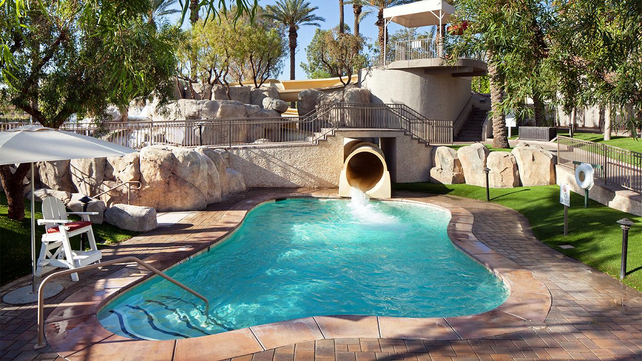 Paradise Pool Waterslide