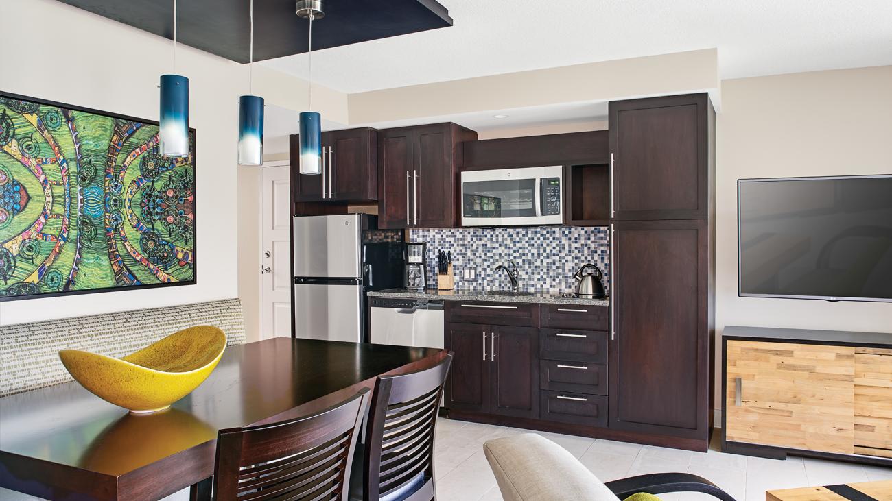Dining and Kitchenette