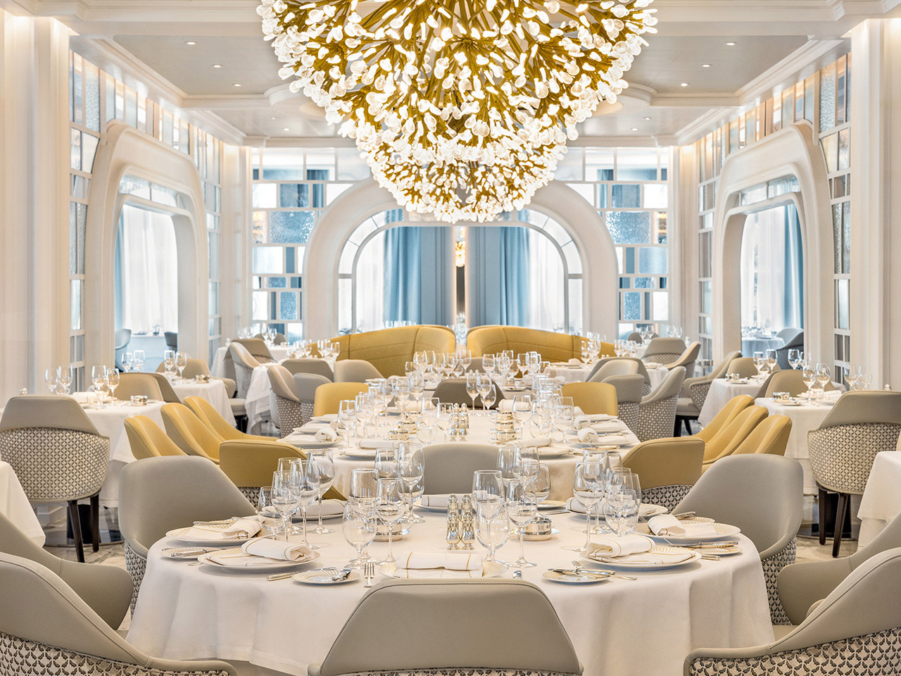Allura Grand Dining room
