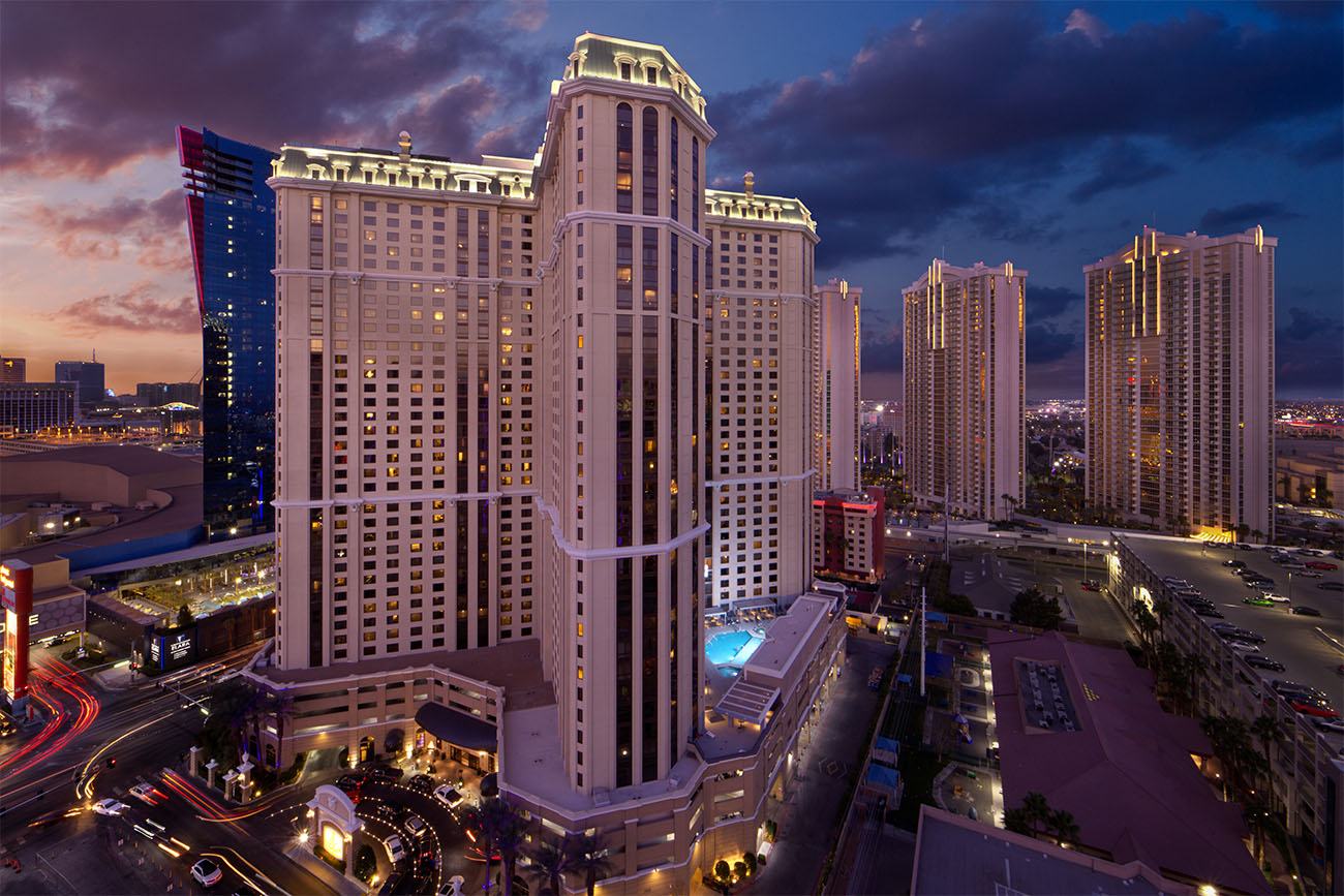 Marriotts Grand Chateau stands under a clear night sky