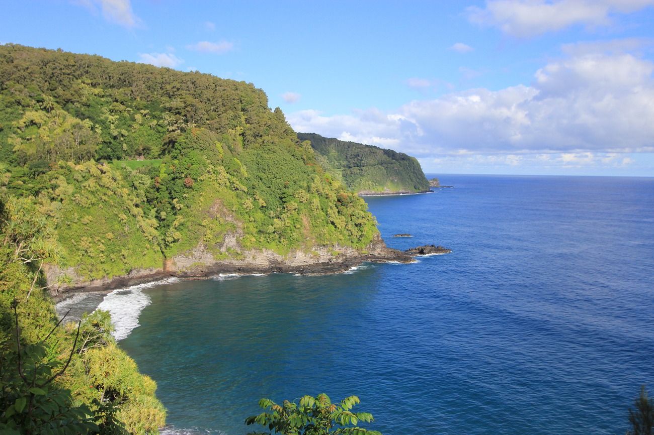 SUP-25079_03__Haleakala_6704150-Road_to_Hana-Credit-Hawaii_Tourism_Authority__28HTA_29__3A_Kirk_Lee_Aeder.jpg