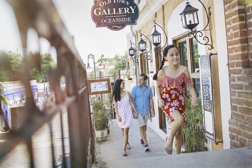 Shopping and art galleries in Los Cabos